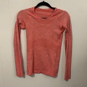 Lululemon Swiftly Long Sleeve size 4